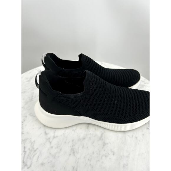 NEW Naturalizer Elite Black Sporty Slip-On Casual Sneakers Women’s 10 - Picture 4 of 8